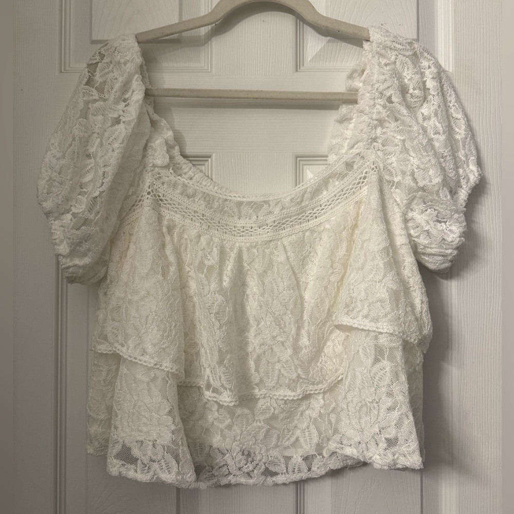 NWT white lace layered crop top